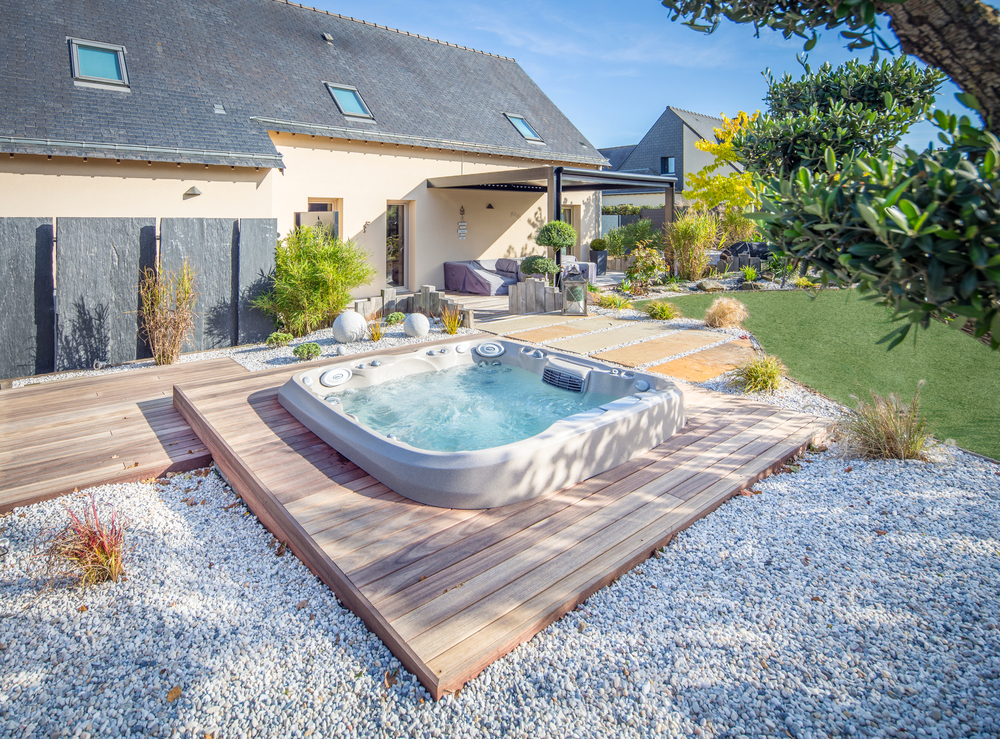 Making Your Hot Tub the Focal Point of Your Backyard