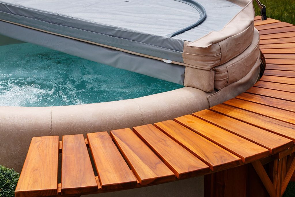 3 Ways To Make Your Hot Tub More Energy Efficient In The Winter