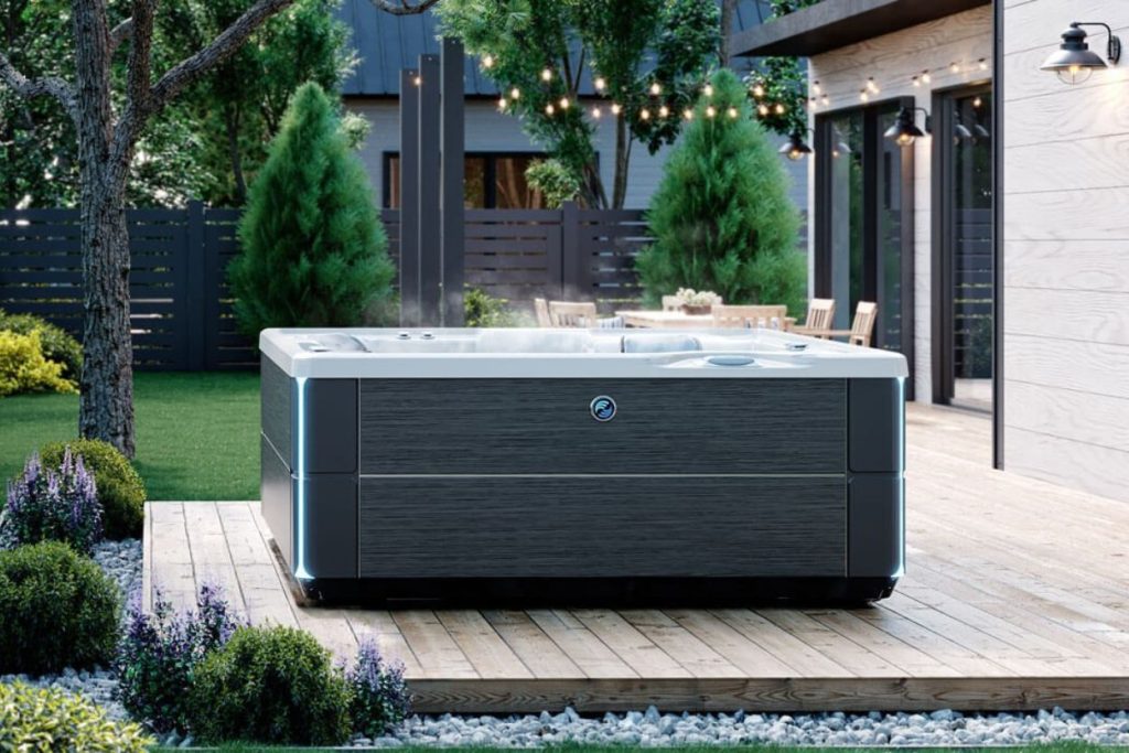 HotSpring® hot tub - Spring Dance Hot Tubs explains the advantages of salt water hot tubs
